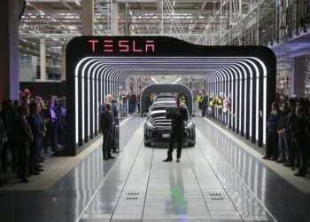 Las ventas de Tesla en Alemania caen 55 por ciento, el Reino Unido un 60 por ciento en julio en julio