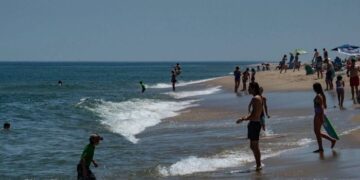 Los funcionarios de salud de Massachusetts emiten advertencia sobre las bacterias 'comer carne'