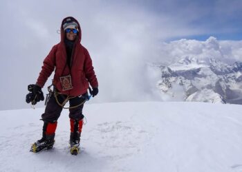 Natalia Nagovitsina en el pico Korzhenevskaya.