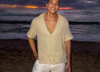 Foto de Yago Luiz de Campos E Silva en una playa al atardecer.