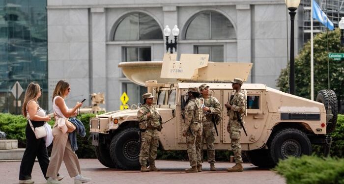 Tres gobernadores más republicanos aprueban enviando tropas de la Guardia Nacional a DC