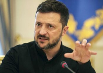 Zelenskyy descarta tierras cediendo a Rusia antes de la reunión de Trump-Putin