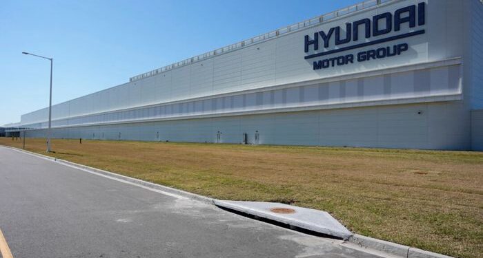 475 detenidos en la operación de aplicación de la inmigración en la mega de Georgia de Hyundai