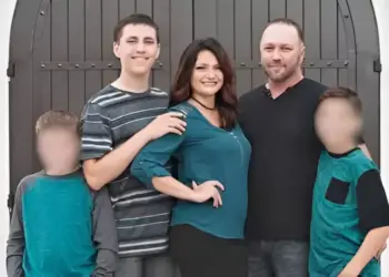 Conoce a los padres de Tyler Robinson Matt y Amber Robinson