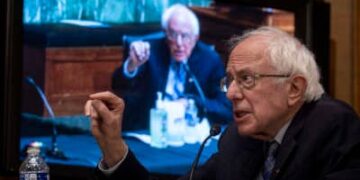 Costo de 688 medicamentos recetados aumentaron desde que Trump asumió el cargo, dice Sanders