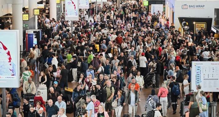 CyberAtack interrumpe los sistemas de registro en los aeropuertos europeos, causando demoras y cancelaciones