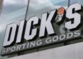 Dick's Sporting Goods finaliza la compra de $ 2.4 mil millones de Foot Locker