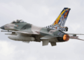 F-16 Fighting Falcon en vuelo.