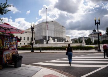 El Tribunal Supremo permite que Trump Admin congele $ 4 mil millones en ayuda extranjera aprobada por el Congreso