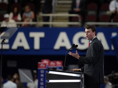 El activista de la extrema derecha Charlie Kirk disparó y mató a la Universidad de Utah