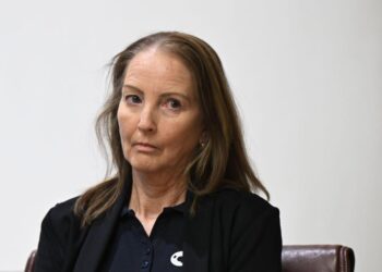 Foto de Kathryn Sullivan, ex trabajadora de CBA, en un simposio.