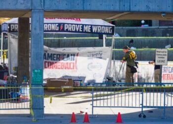 El gobernador de Utah dice que la presunta nota de la izquierda de Charlie Kirk Assassin tiene "ideología izquierdista"