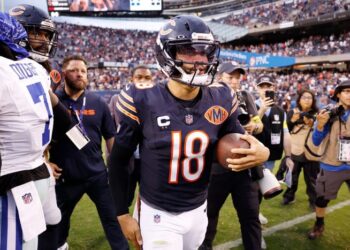 El rendimiento de 4-TD de Caleb gana hot dogs gratis para los fanáticos de los Bears