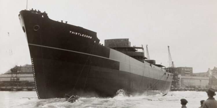 El cargador de cargas británico se lanzará en 1940.