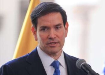 El secretario Marco Rubio habla durante una conferencia de prensa el 4 de septiembre de 2025 en Quito, Ecuador.