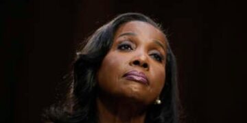 La gobernadora de la Reserva Federal Lisa Cook.