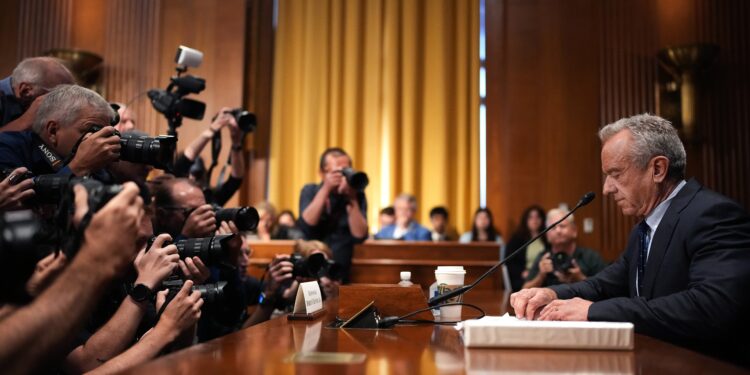 El Secretario de Salud y Servicios Humanos, Robert F. Kennedy Jr.