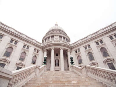 El Capitolio del Estado en Madison, Wisconsin.