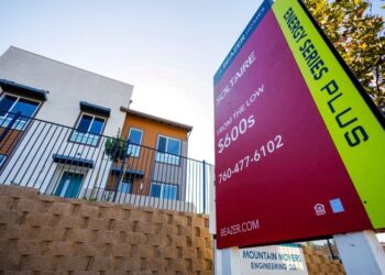 Las ventas de la nueva casa en los Estados Unidos aumentan un 20.5 por ciento en agosto a medida que la facilidad de las tasas hipotecarias