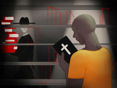 Una ilustración de un prisionero en una biblioteca de prisión con estantes desnudos. Los contornos de los libros eliminados se ven como un guardia en el fondo los lleva lejos, dejando al prisionero a la izquierda con la Biblia cristiana.