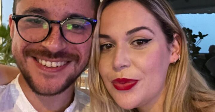 Greta Marie Otteson y su prometido Els Arno Quinton.