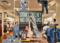 Una tienda American Eagle Outfitters en Cambridgeside Shopping Mall en Cambridge, Massachusetts, el 12 de agosto de 2025. (LISE LIU/The Epoch Times)