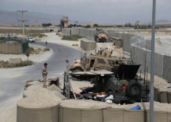 Los talibanes rechaza el llamado de Trump para devolver la base aérea afgana al control de los Estados Unidos