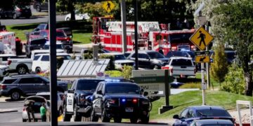 Manhunt continúa a medida que surgen más detalles en el asesinato de Kirk