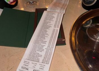 La costosa factura de restaurante por un total de € 63237.90.