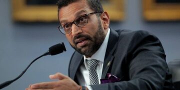 Patel del FBI confirma que se investigan 1.700 casos de terrorismo doméstico