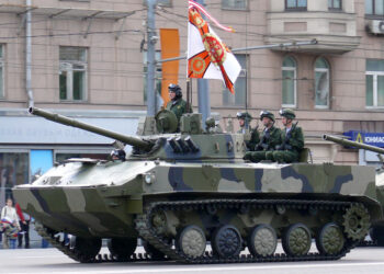 BMD-4M Vehículo de asalto anfibio ligero.