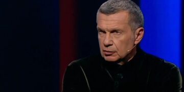 Vladimir Solovyov, un presentador de televisión ruso, en un programa de entrevistas.