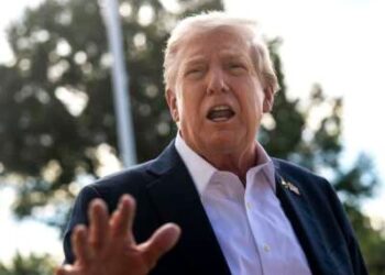 Trump publica un video racista generado por la IA antes del inminente cierre del gobierno