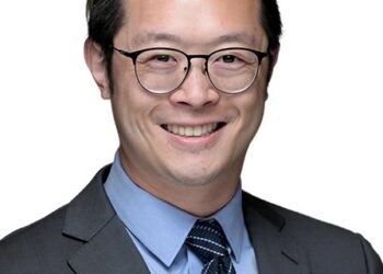 Quien es el cirujano Matthew Jung del Hospital de Salud de Englewood