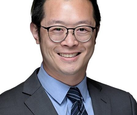 Quien es el cirujano Matthew Jung del Hospital de Salud de Englewood