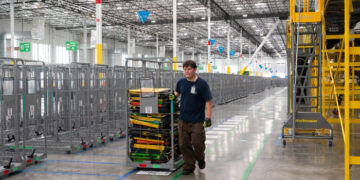Amazon recortará 14.000 puestos de trabajo corporativos en medio del impulso de la IA