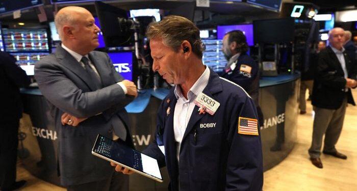 Análisis de Wall Street: Las acciones se venden en medio de renovadas tensiones comerciales entre Estados Unidos y China