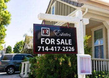 Aproximadamente 56.000 contratos de compra de vivienda cancelados en agosto: informe