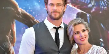 Chris Hemsworth y Elsa Pataky asisten al estreno británico de "Guardianes de la galaxia" en Empire Leicester Square, en Londres, el 24 de julio de 2014. (Anthony Harvey/Getty Images)