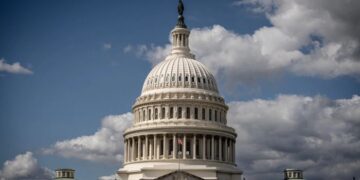 Cierre para continuar hasta el fin de semana después de que el Senado rechaza el plan de financiación nuevamente