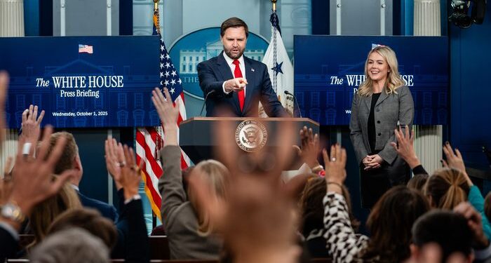 Comienza el cierre del gobierno: 4 comida para llevar