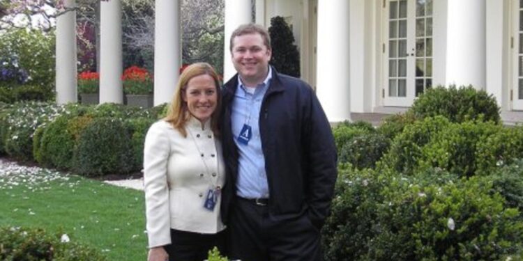 Conozca a la presentadora de MSNBC, Jen Psaki, esposo, Gregory Mecher