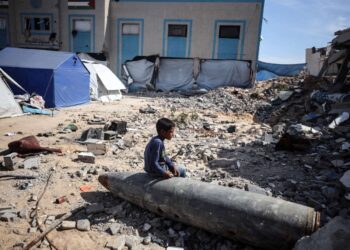 El ataque israelí ha dejado 20.000 bombas sin detonar en Gaza, según estimaciones de las autoridades