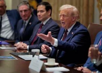 El presidente Donald Trump durante una reunión de gabinete el 26 de agosto de 2025 en Washington, DC