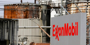ExxonMobil demanda a California por regulaciones climáticas