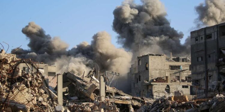 Funcionarios de Gaza dicen que Israel ha violado el alto el fuego 80 veces en los primeros 10 días