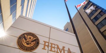 Informe: DHS recortó fondos de seguridad basados ​​en FEMA para organizaciones musulmanas