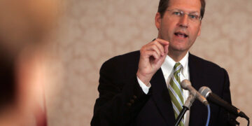 John E. Sununu se lanza a la carrera por el Senado de New Hampshire