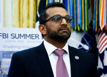 Las detenciones por espionaje extranjero aumentan un 50 por ciento: FBI