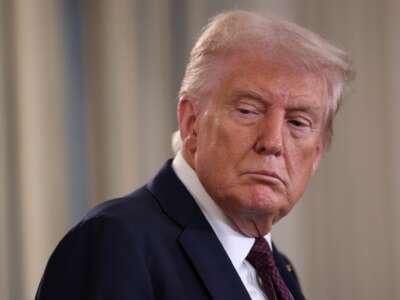 Los demócratas advierten el objetivo de Trump para la guerra "ilegal" con Venezuela es el cambio de régimen